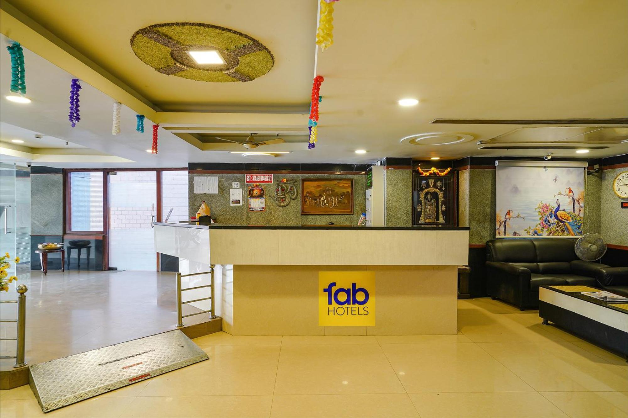 Fabhotel Golden Way Vijayawāda Exterior foto